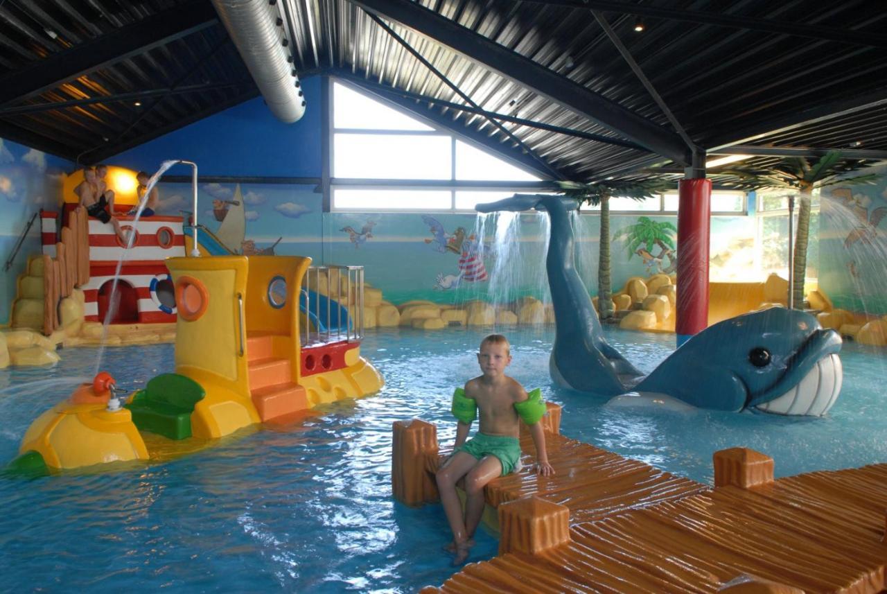 Vakantiepark Bergumermeer - 689 Suameer Eksteriør bilde