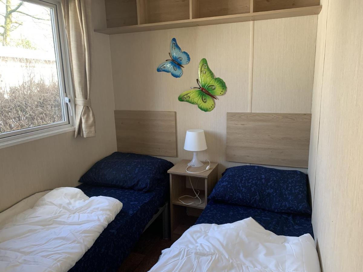 Vakantiepark Bergumermeer - 689 Suameer Eksteriør bilde