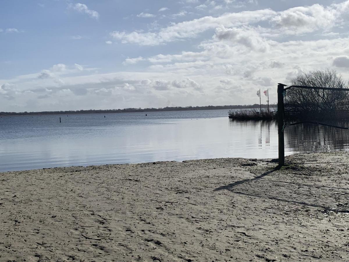 Vakantiepark Bergumermeer - 689 Suameer Eksteriør bilde